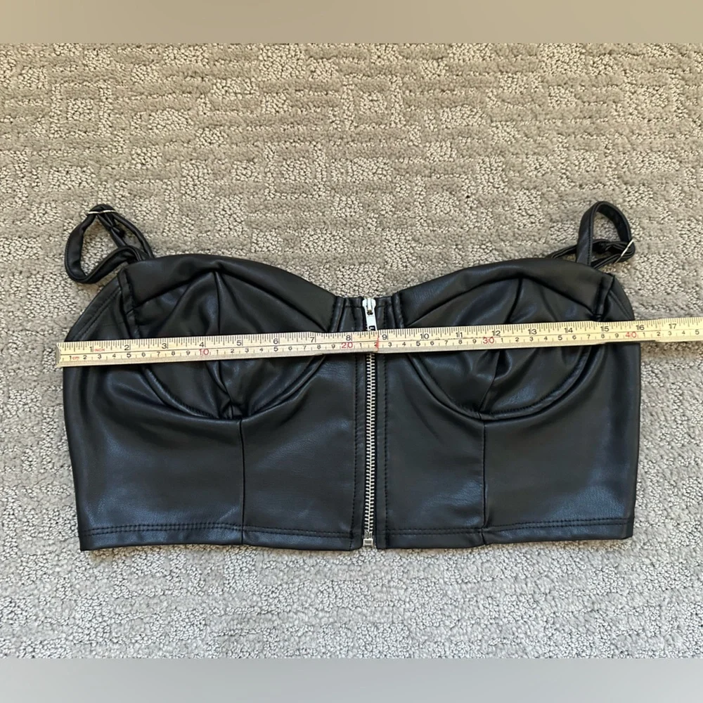 Haute Monde Black Faux Leather Bustier Crop Top Corset Zip Front Size M